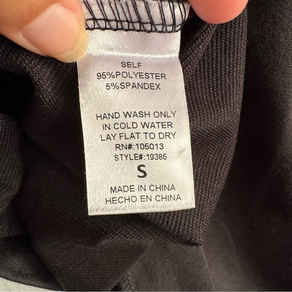 Savanna Jane Floral Embroidered Black Hooded Pullover Kangaroo Pockets Size S - Picture 7 of 10